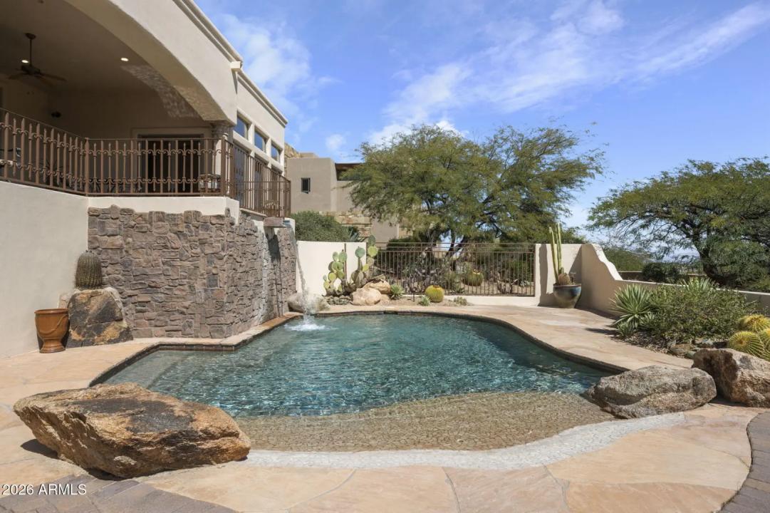 Real Estate Picture 29