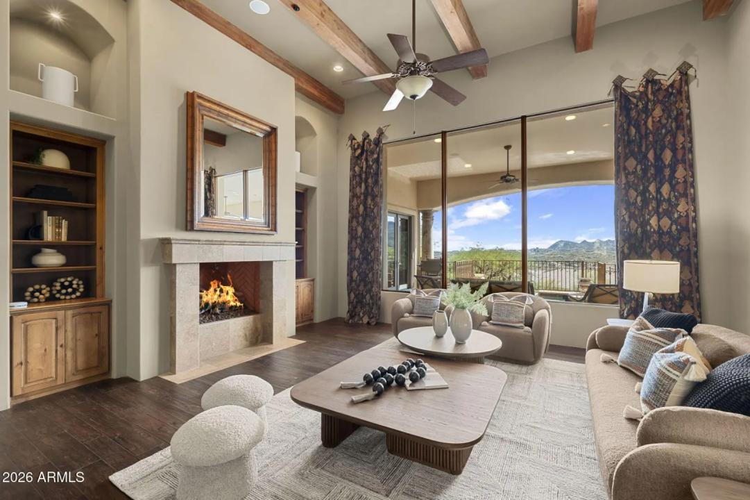 Real Estate Picture 9