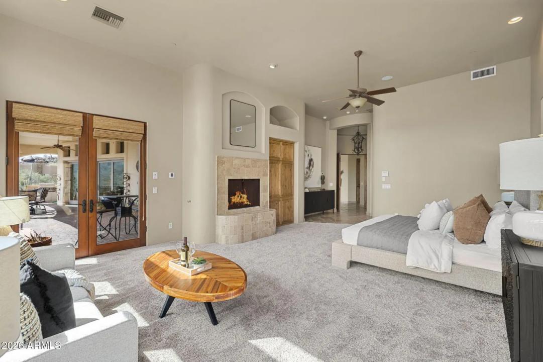 Real Estate Picture 17