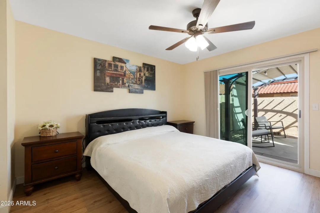 Real Estate Picture 9