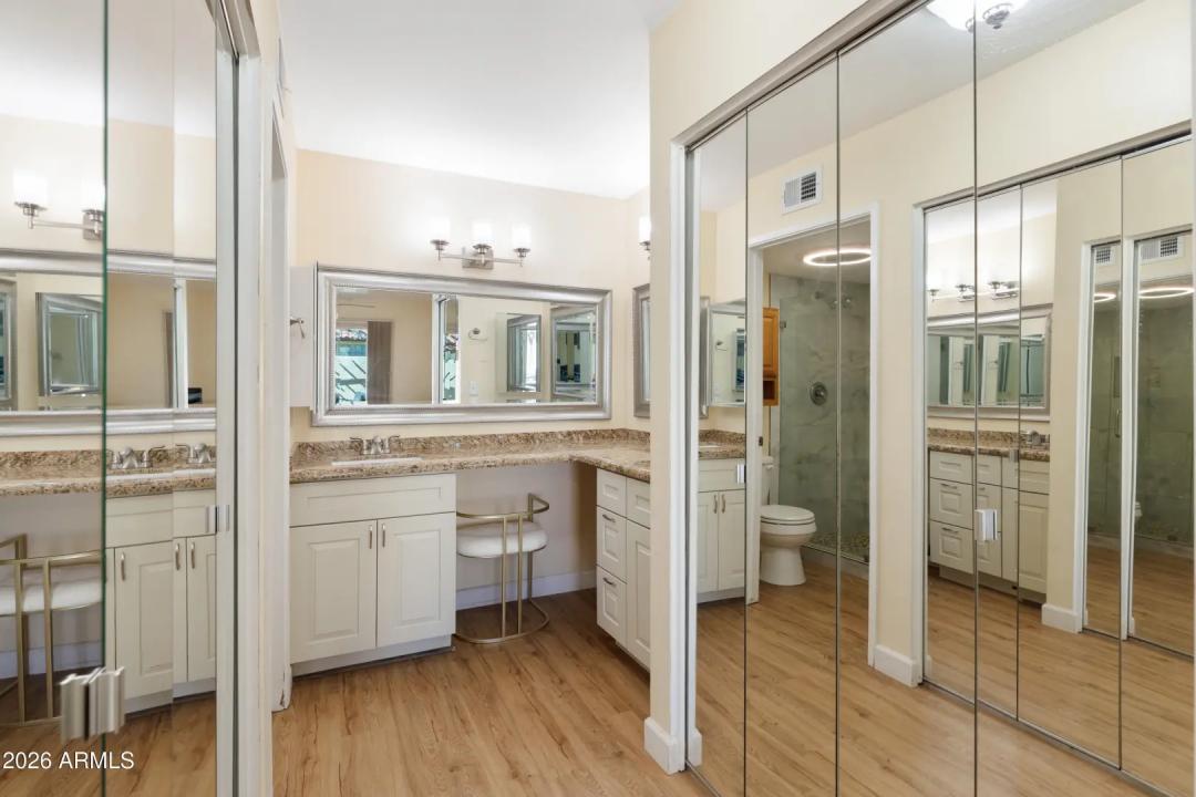 Real Estate Picture 11