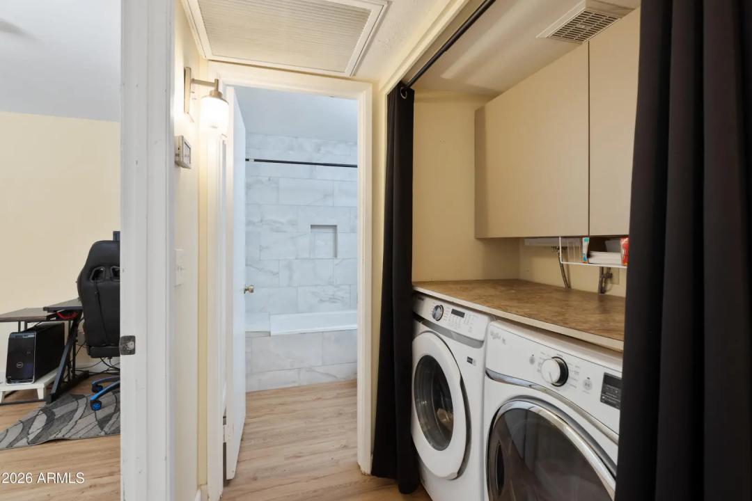 Real Estate Picture 16