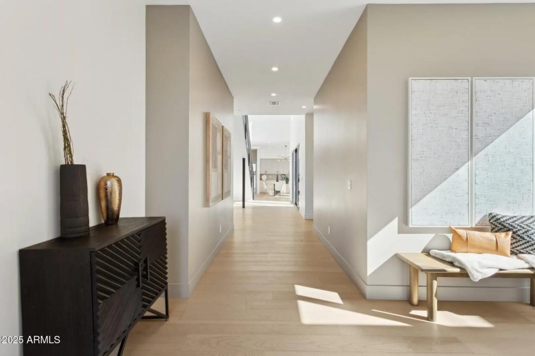 Real Estate Picture 6