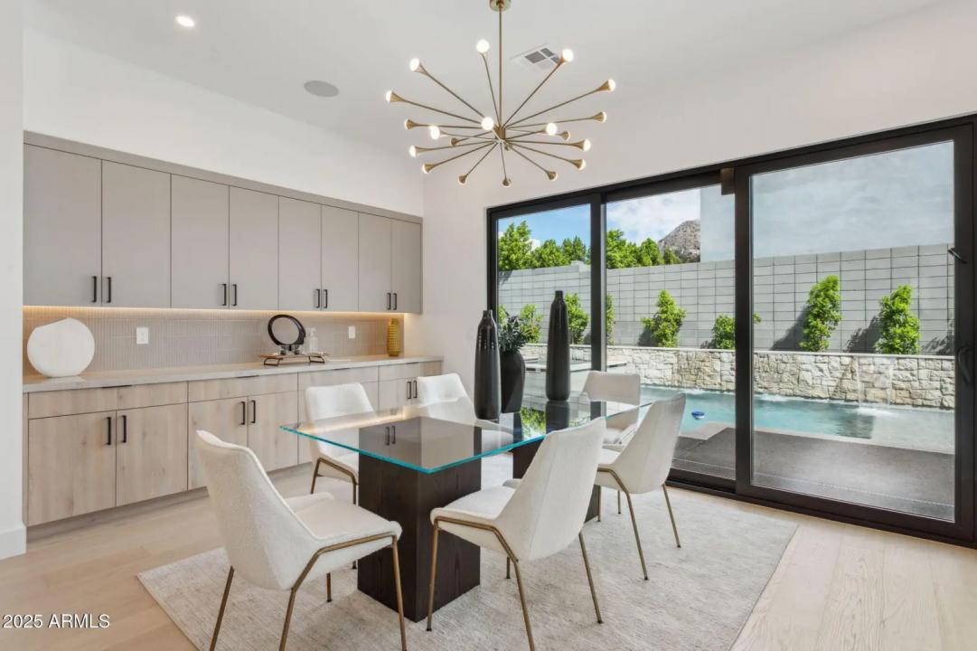 Real Estate Picture 20