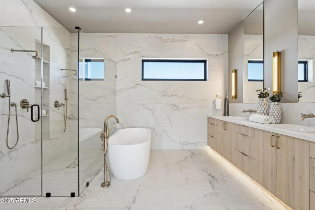 Real Estate Picture 32