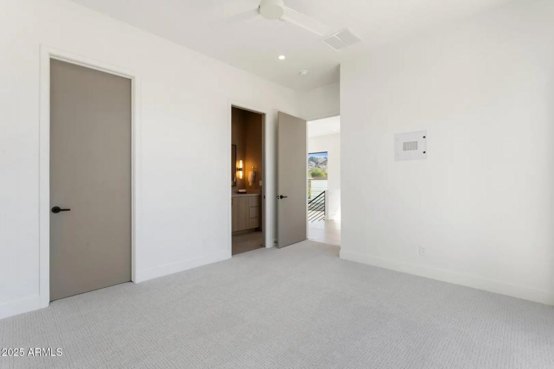 Real Estate Picture 41