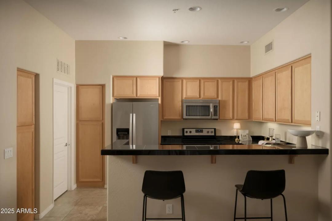 Real Estate Picture 3