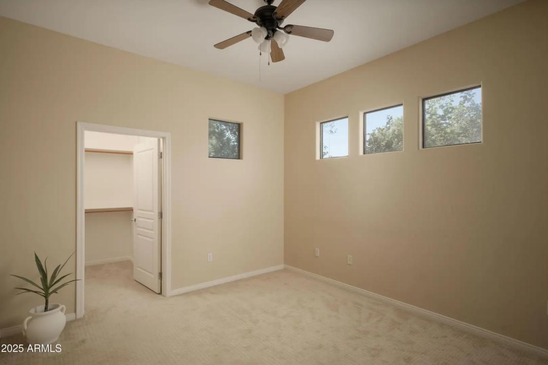 Real Estate Picture 12