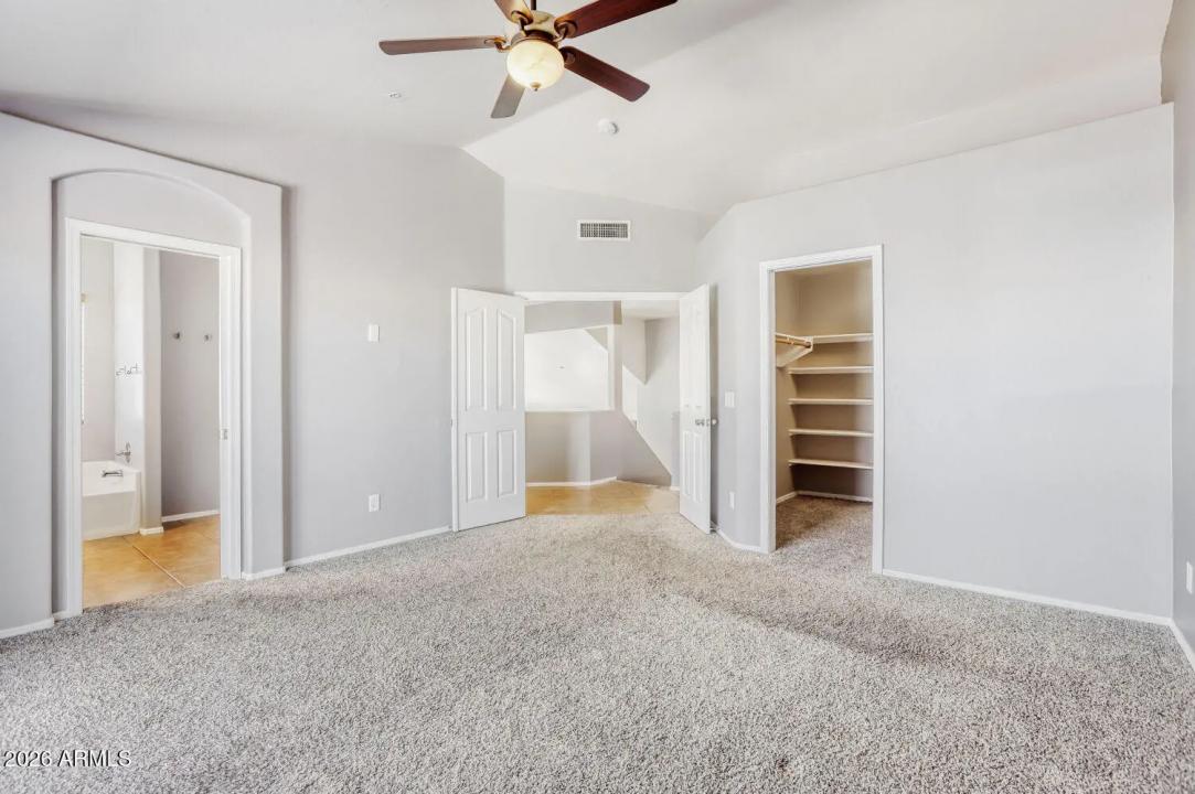 Real Estate Picture 16