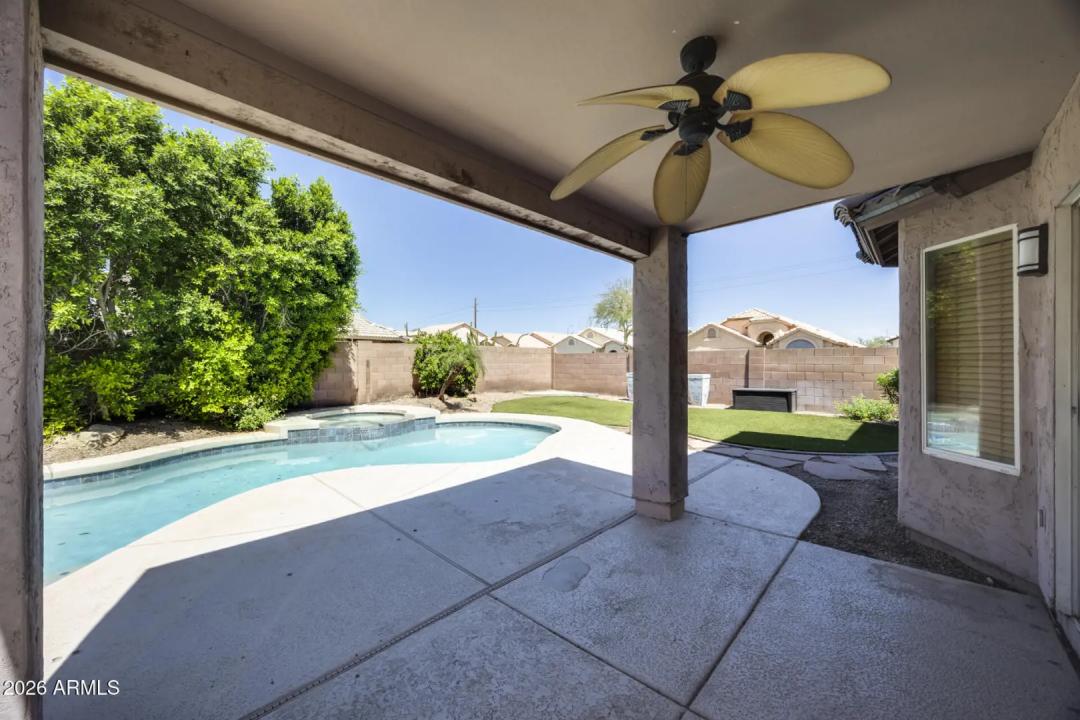 Real Estate Picture 33