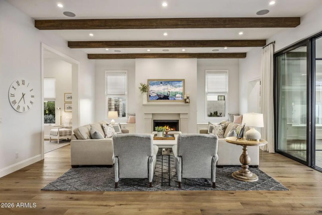 Real Estate Picture 5