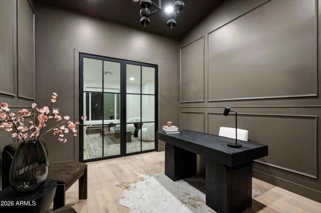 Real Estate Picture 8