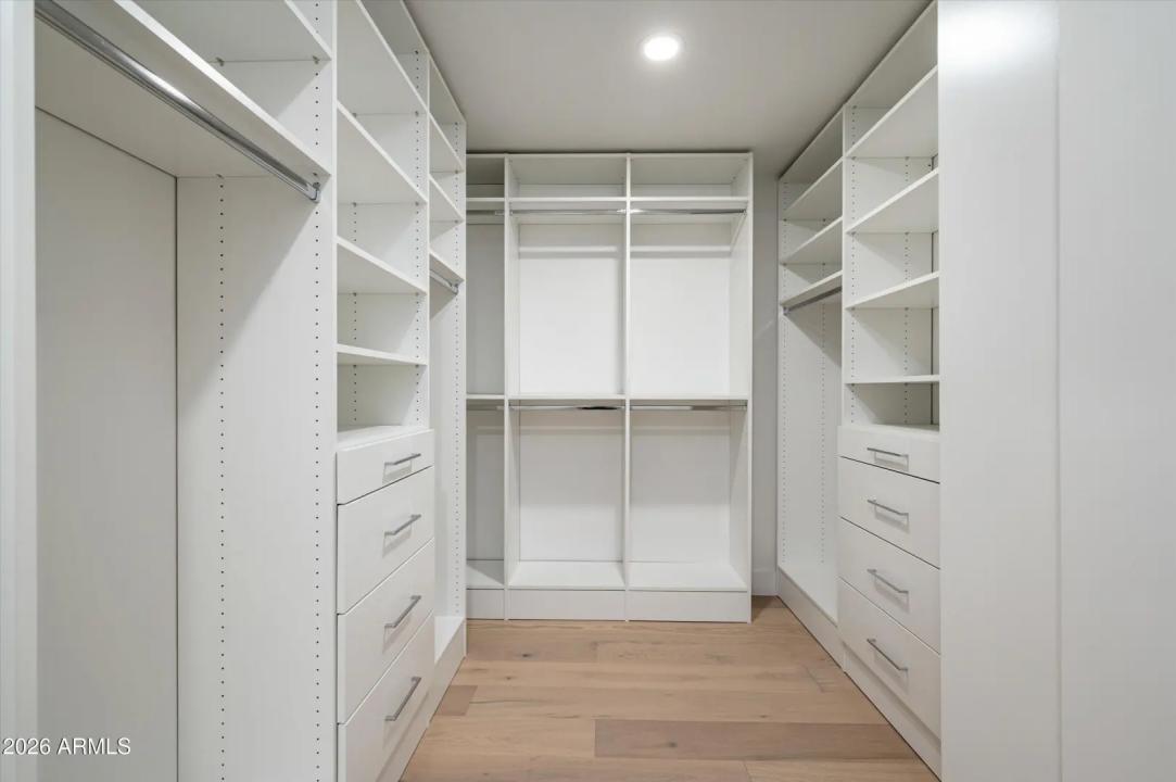 Real Estate Picture 27