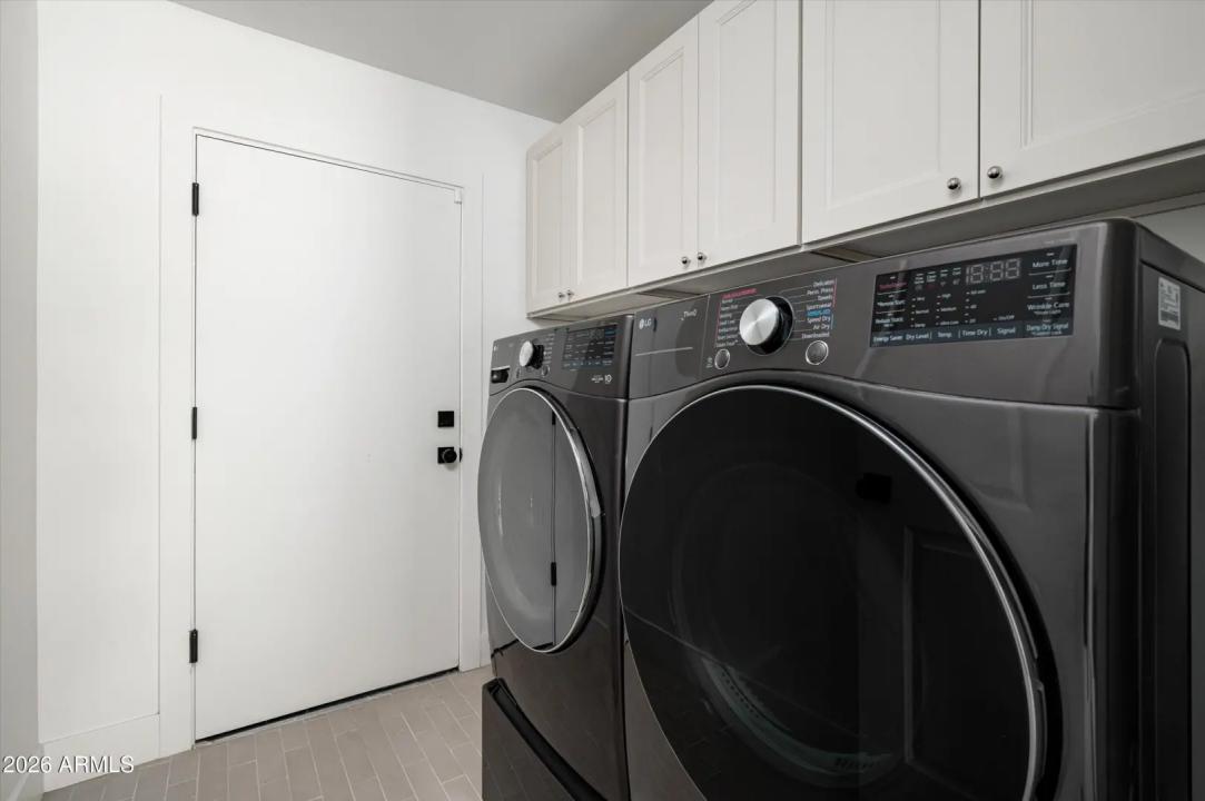 Real Estate Picture 33