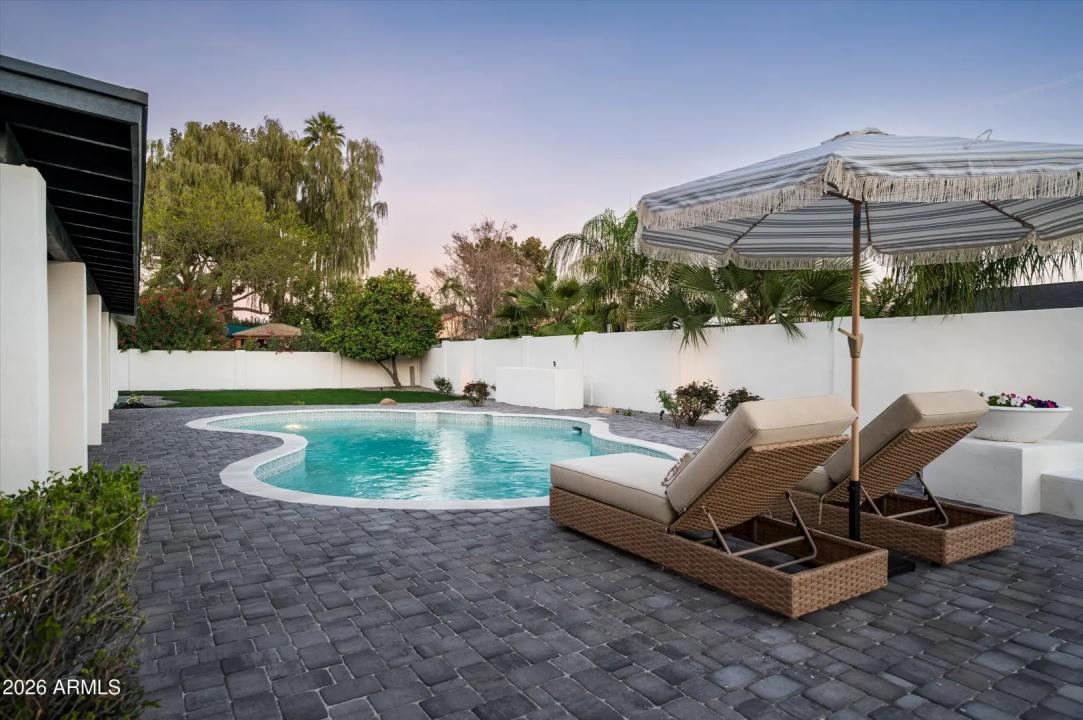 Real Estate Picture 35