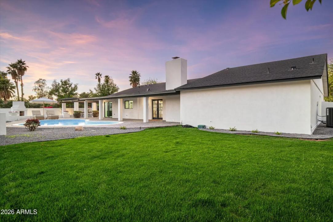 Real Estate Picture 38