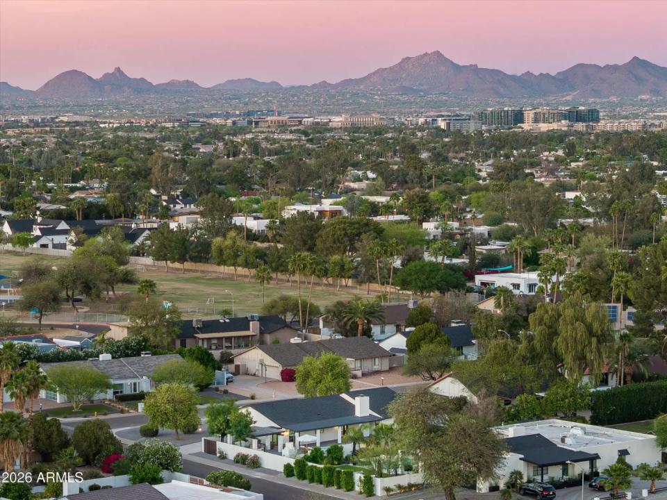 Real Estate Picture 44