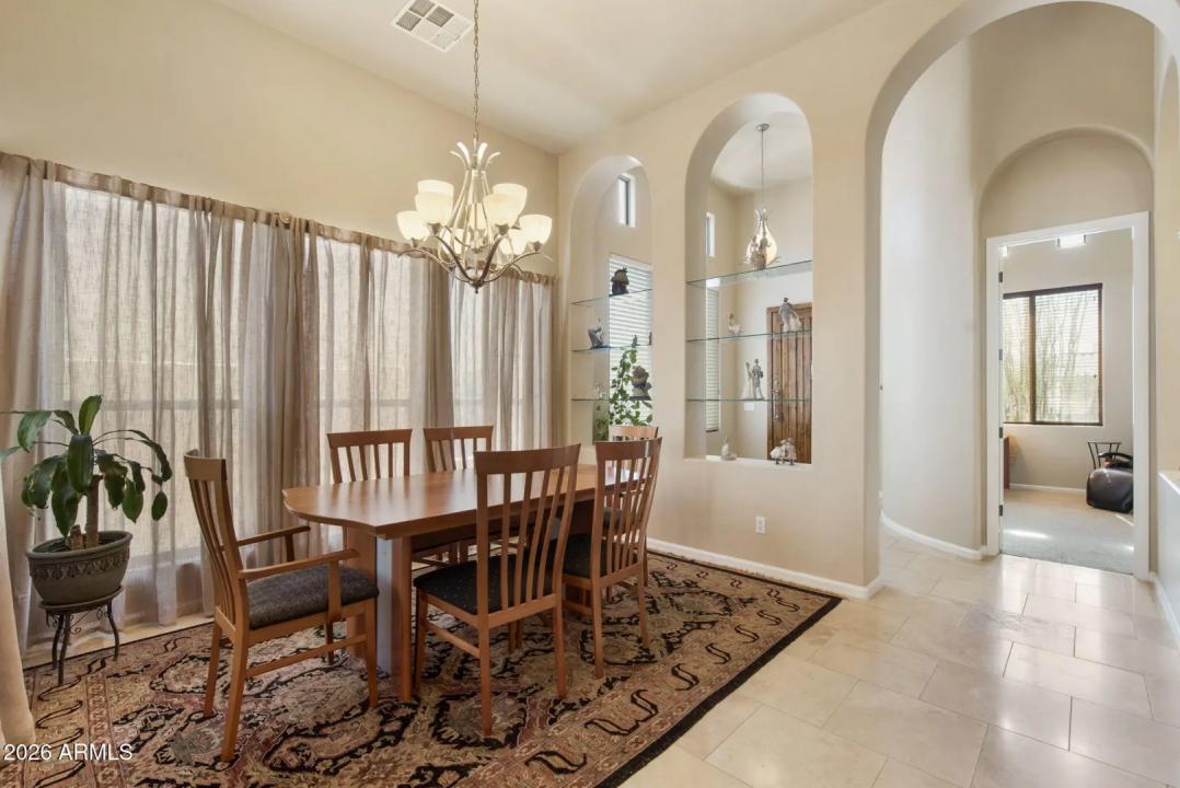 Real Estate Picture 8