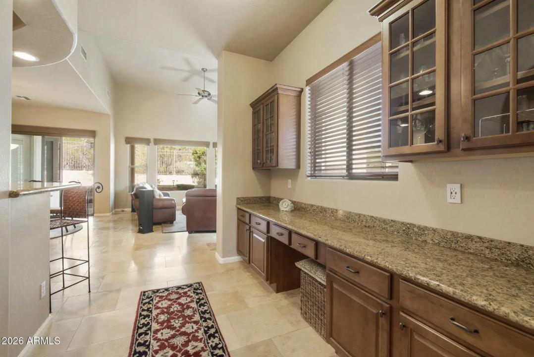 Real Estate Picture 7