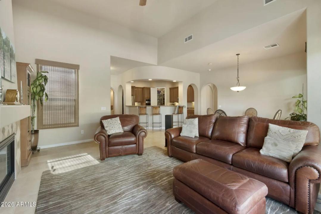 Real Estate Picture 10