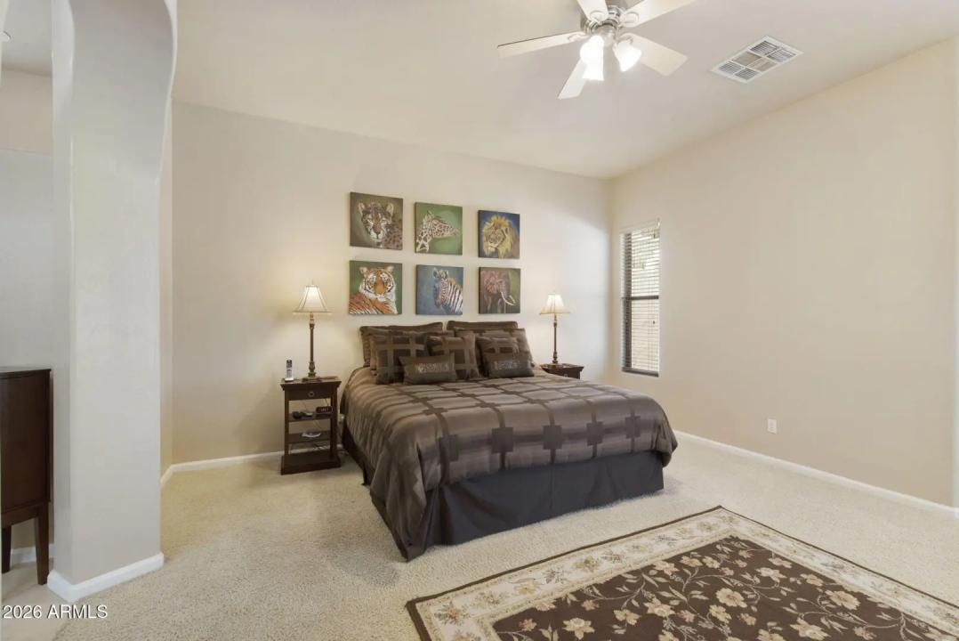 Real Estate Picture 14