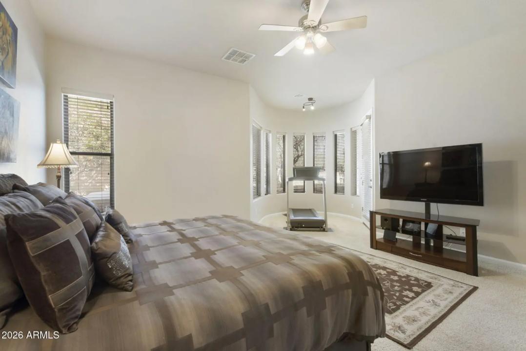 Real Estate Picture 15