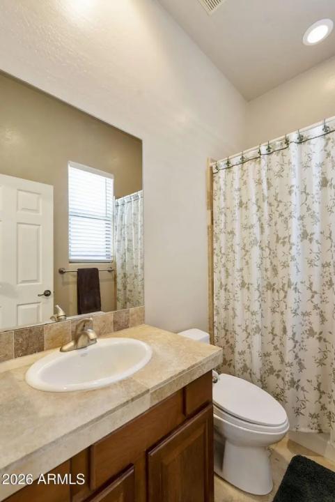 Real Estate Picture 20