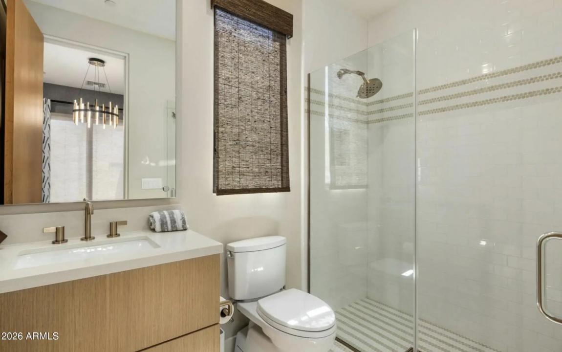 Real Estate Picture 19