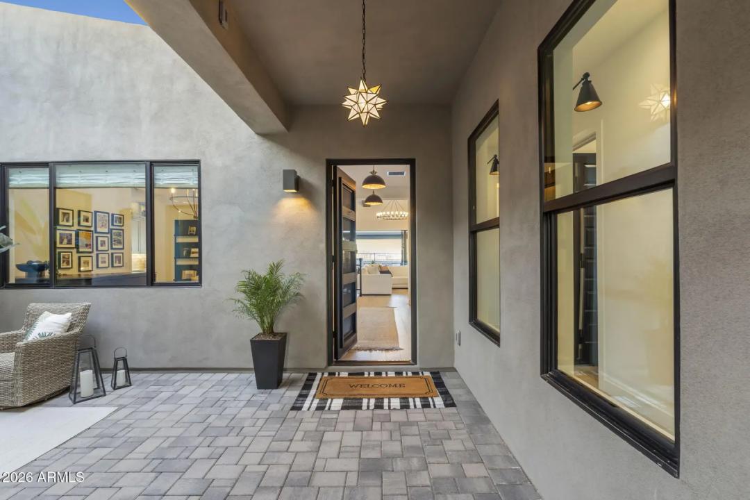 Real Estate Picture 16