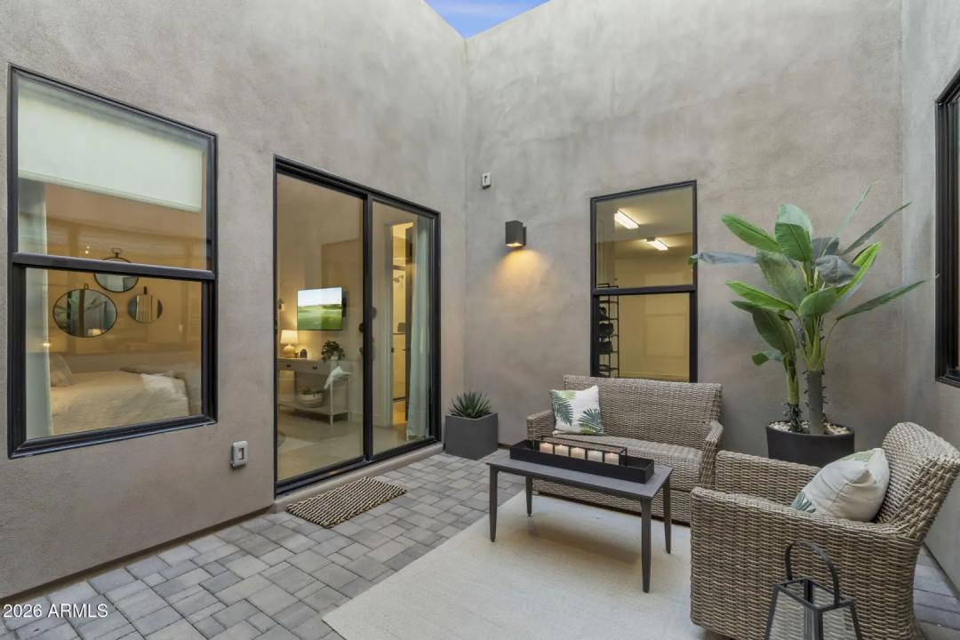 Real Estate Picture 17