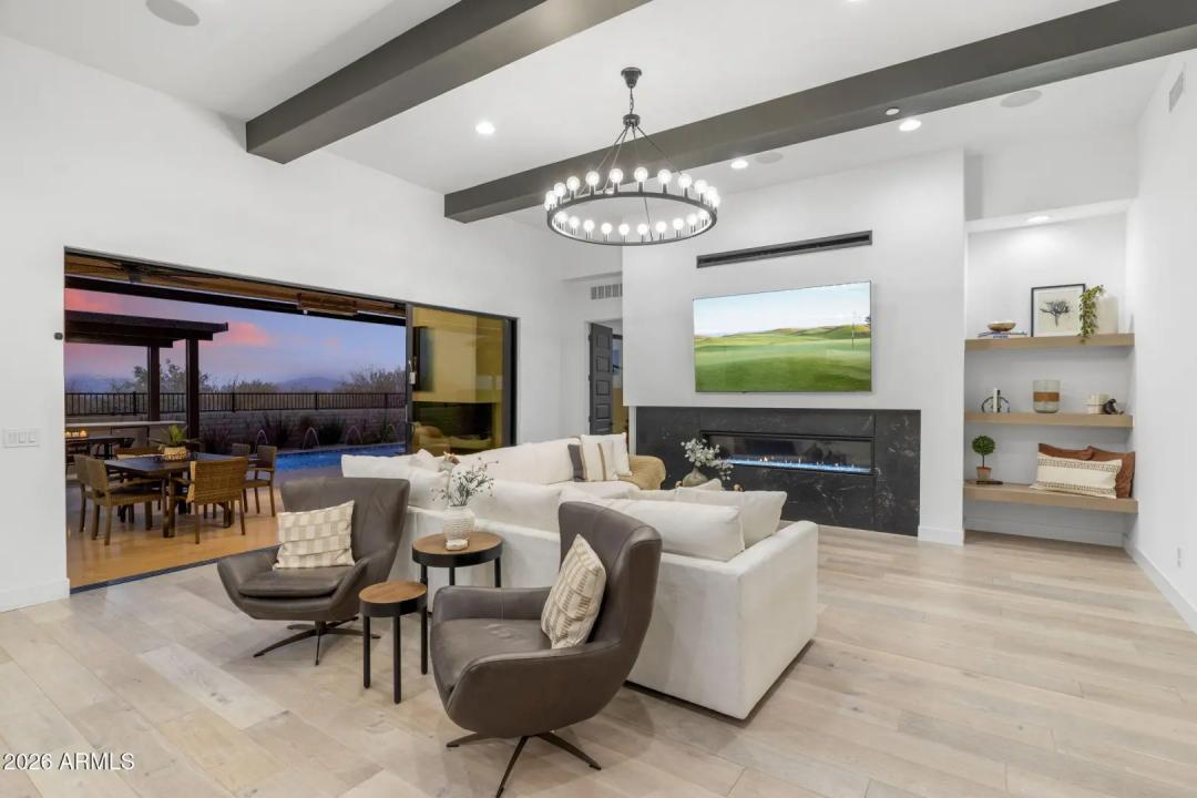 Real Estate Picture 2