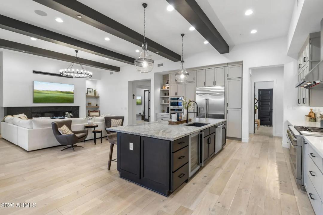 Real Estate Picture 29