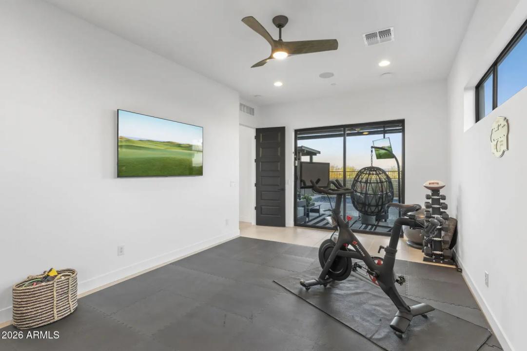 Real Estate Picture 13