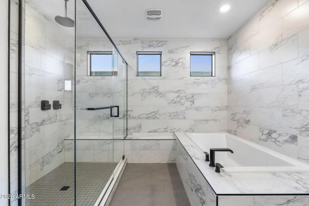 Real Estate Picture 38