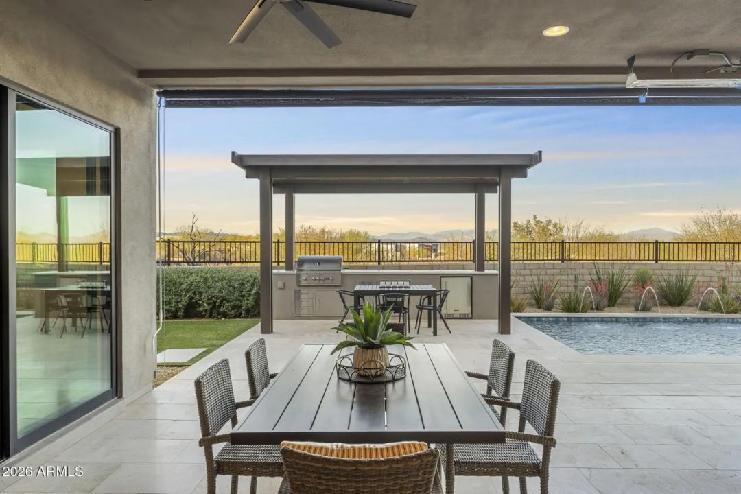 Real Estate Picture 90