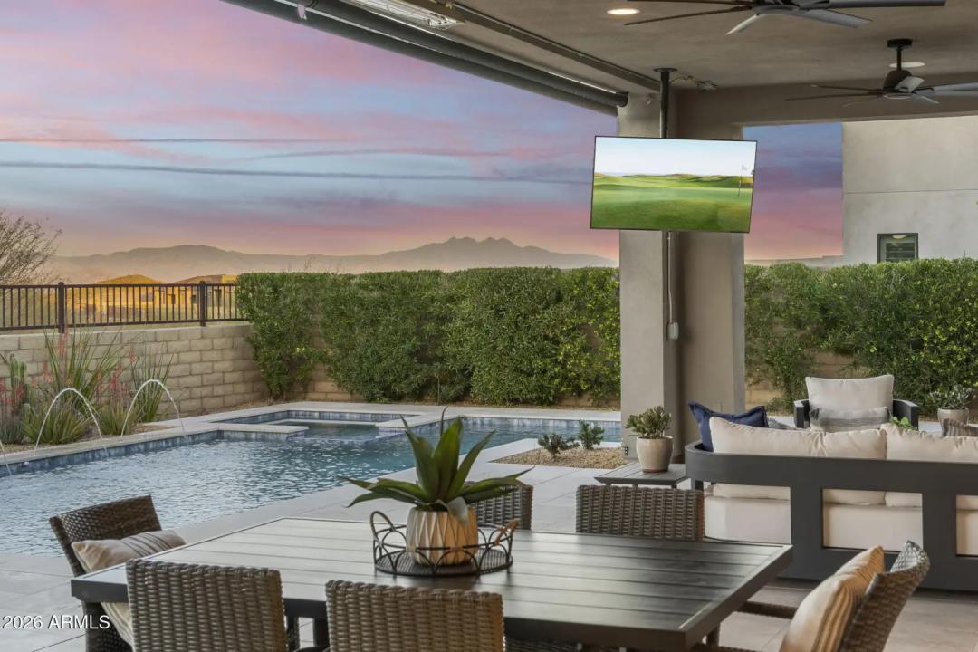 Real Estate Picture 99