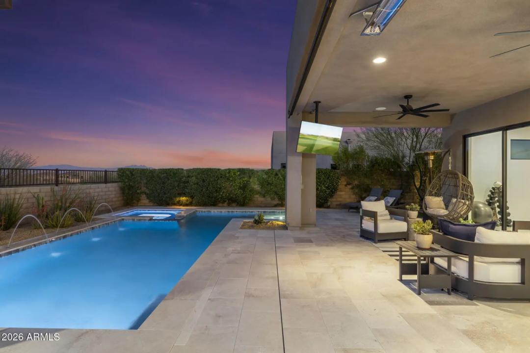 Real Estate Picture 95