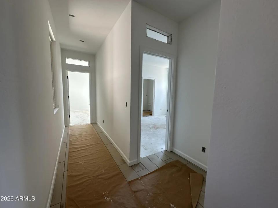 Real Estate Picture 4