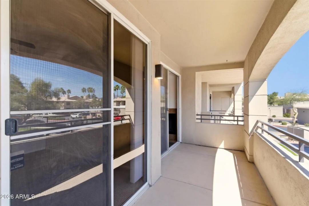 Real Estate Picture 17