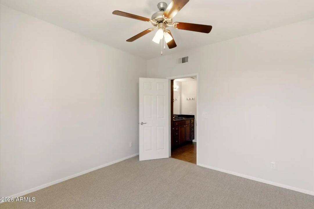 Real Estate Picture 12