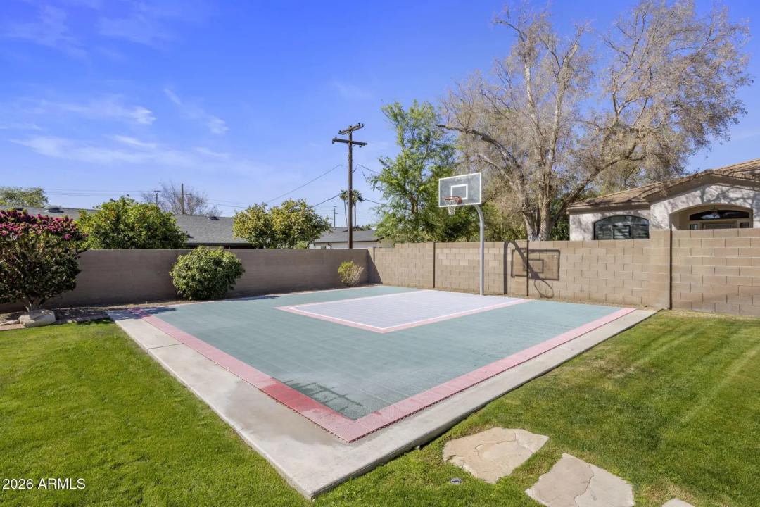 Real Estate Picture 34