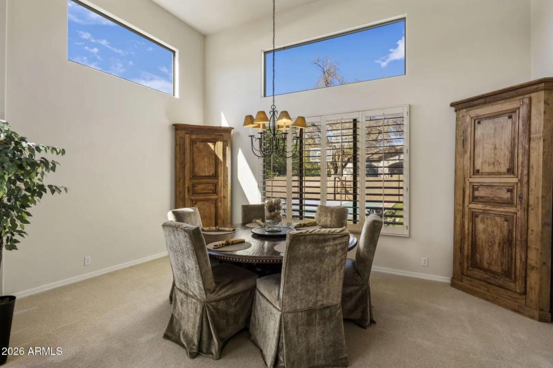 Real Estate Picture 5