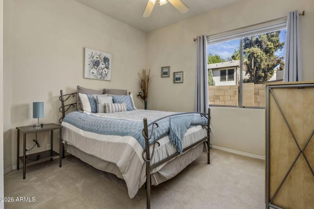 Real Estate Picture 15