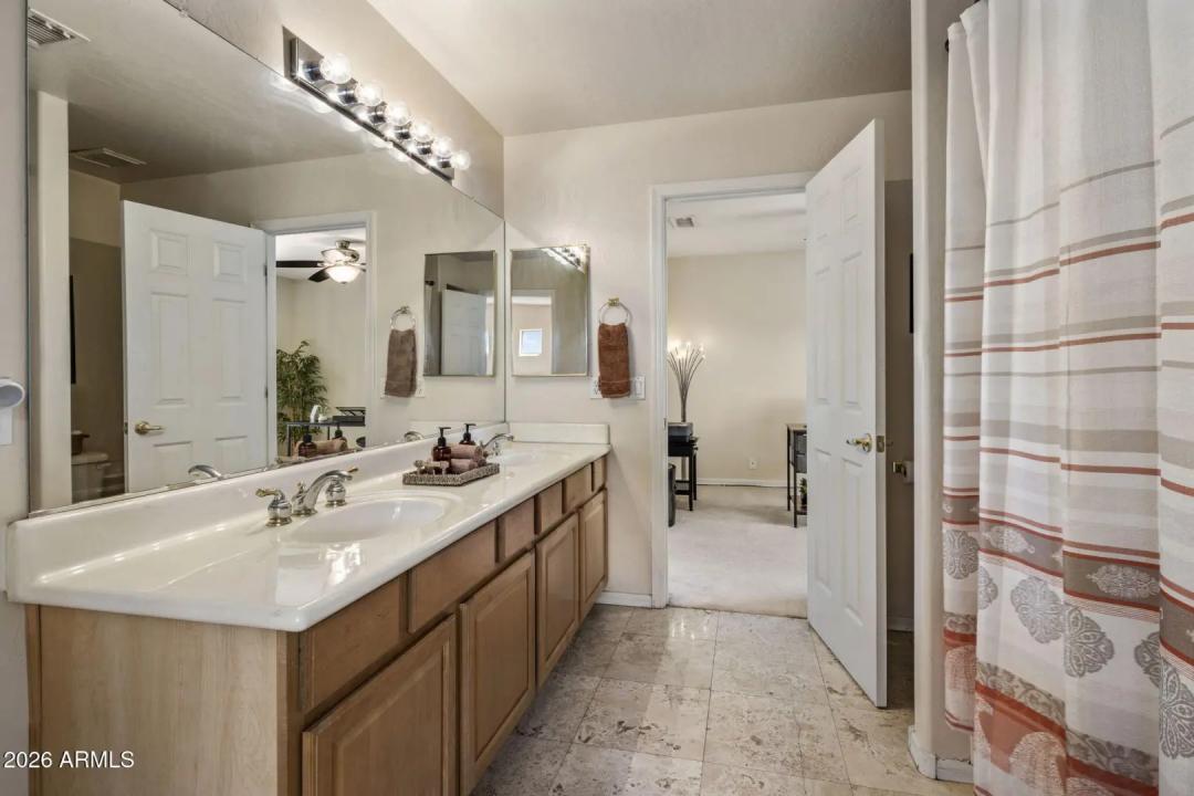 Real Estate Picture 26