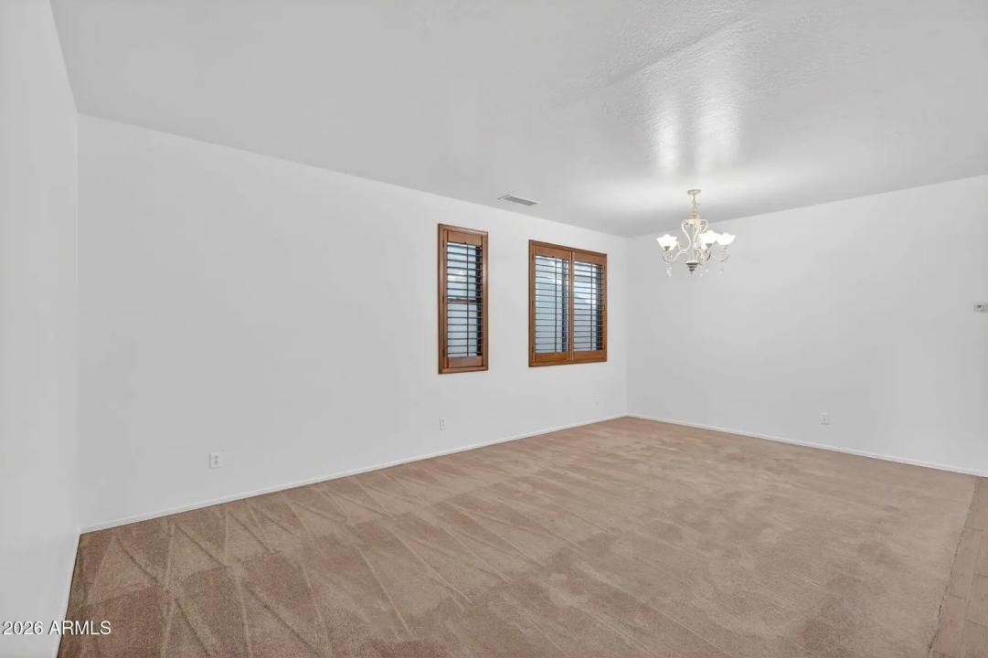 Real Estate Picture 5