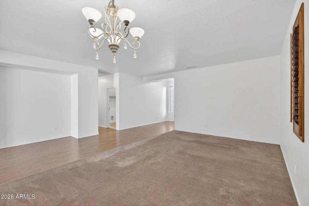 Real Estate Picture 6