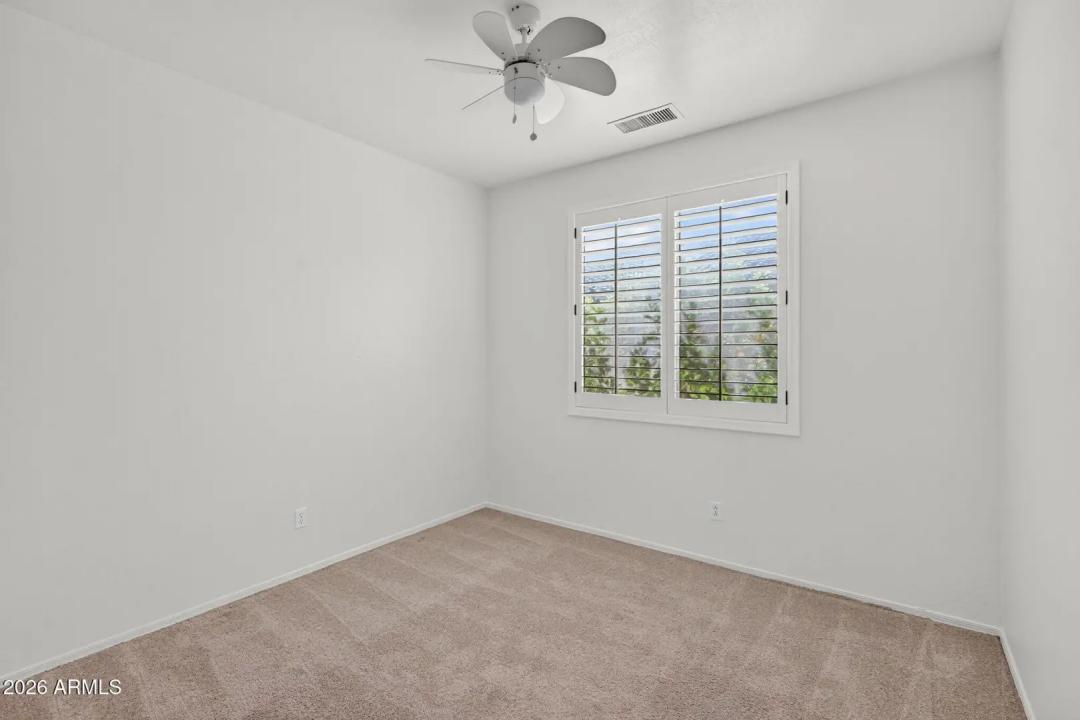 Real Estate Picture 30