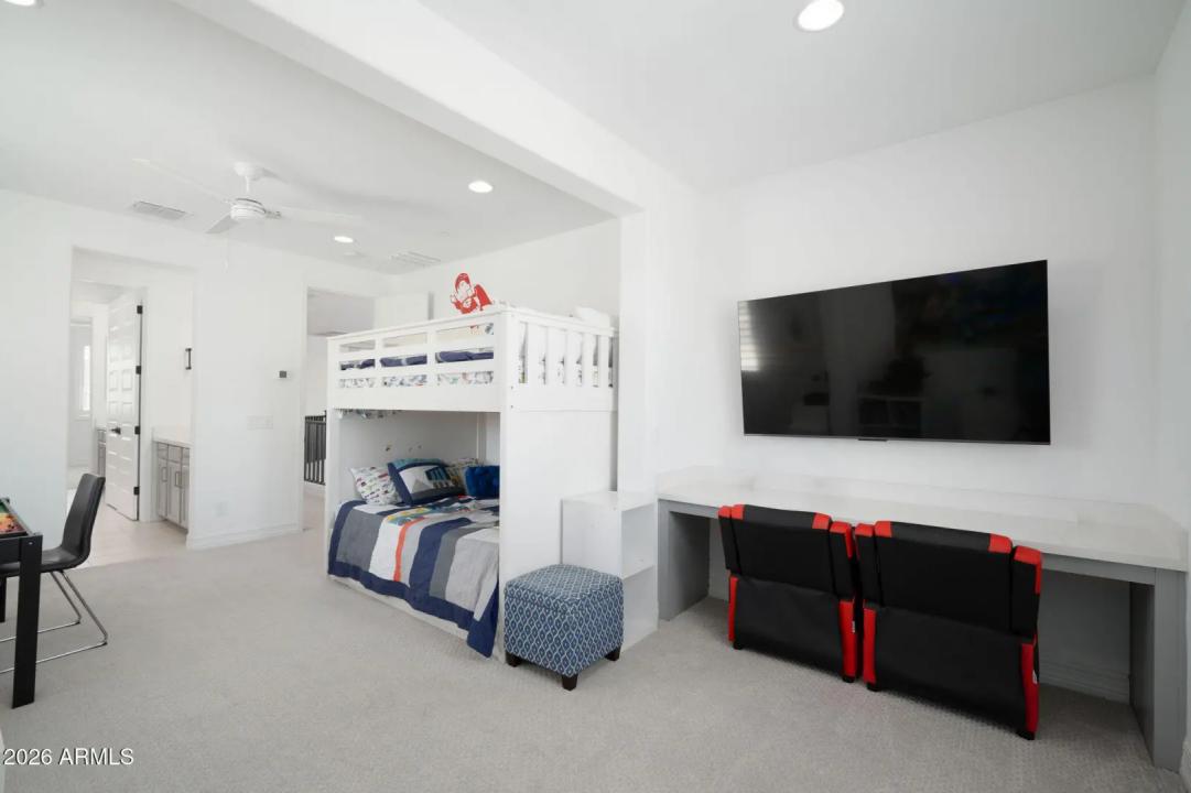 Real Estate Picture 27