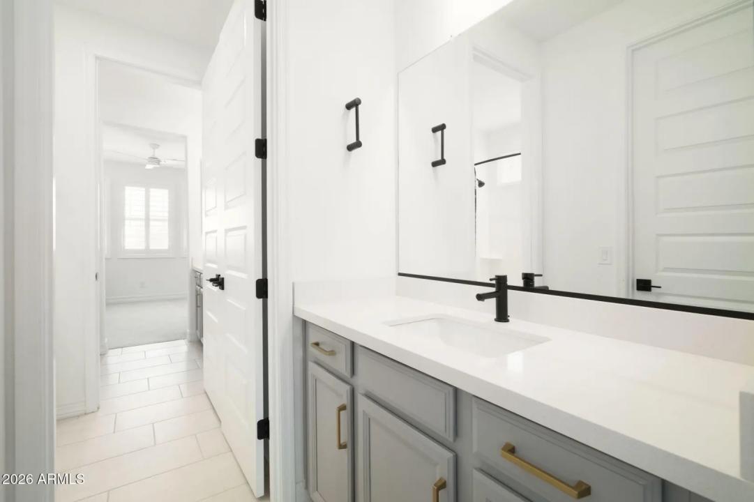 Real Estate Picture 28