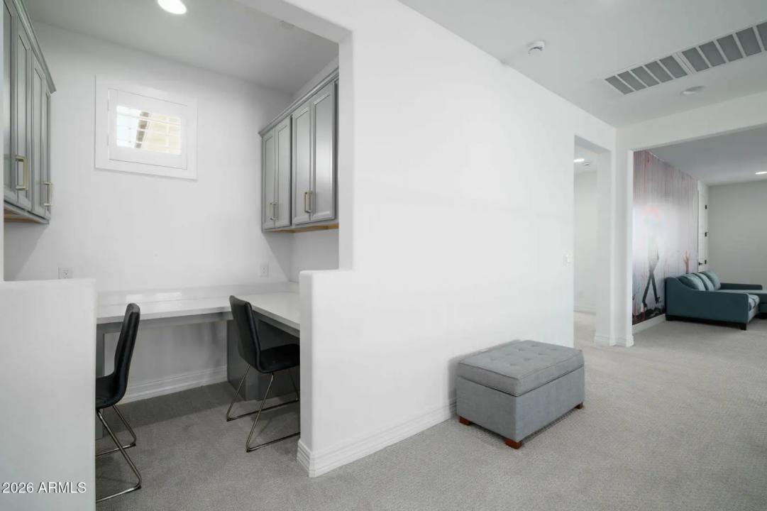 Real Estate Picture 30